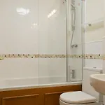 Ferienhaus 1 Lonsdale House *