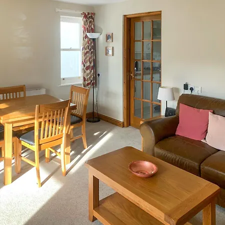 בית נופש 1 Lonsdale House *